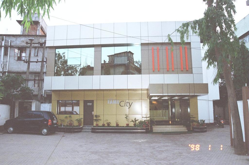 Hotel Fame City Guwahati Exterior foto
